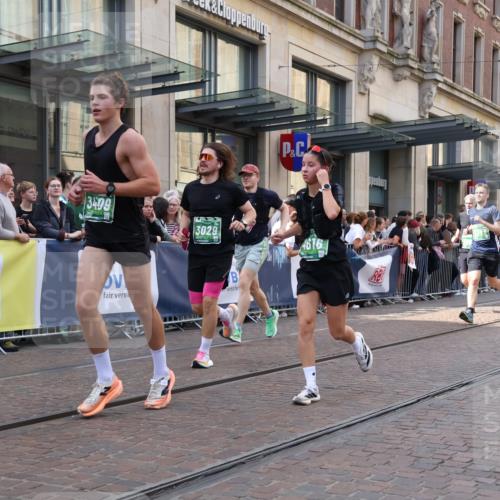 13.09.2026 - 21. swb-Marathon Bremen Strokosch-Dieckow http://msf.ph/oto/10356487 13.09.2026 13:34:09 Ziel 682, 784, 809, 911, 1307, 1395, 1871, 2215, 2831, 3029, 3052, 3058, 3068, 3214, 3318, 3388, 3409, 3636, 3890, 4112, 4537, 4616, 5147, 5488, 5566, 5694, 5760, 5852, 6255, 7168, 7696, 7746, 7833, 7962, 8381, 8453, 8870, 9094, 9100, 9402, 9453, 9751, 9802, 13112, 1364, 1656, 2355, 2464, 2727, 3162, 3389, 3522, 3632, 3790, 3984, 4613, 4658, 5265, 5341, 5489, 5513, 5563, 5587, 5768, 6090, 6151, 6508, 6509, 6623, 7047, 7303, 7354, 7431, 8025 meine-sportfotos.de