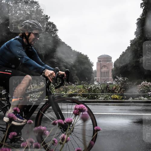 13.09.2026 - Stadtparktriathlon H.Heesch http://msf.ph/oto/10356488 13.09.2026 12:02:55 Radfahren 758, 856, 925, 1059 meine-sportfotos.de