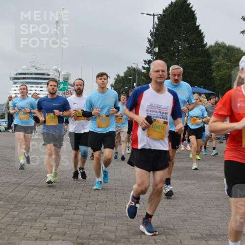 13.09.2026 - Kiel Lauf Andreas Tolksdorf http://msf.ph/oto/10356529 13.09.2026 09:59:11 Kiellinie 24, 7, 1494, 4, 11846, 10411, 2733 meine-sportfotos.de