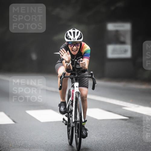 13.09.2026 - Stadtparktriathlon H.Heesch http://msf.ph/oto/10356532 13.09.2026 09:49:44 Radfahren 151, 279, 340 meine-sportfotos.de