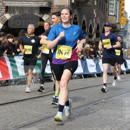 13.09.2026 - 21. swb-Marathon Bremen Strokosch-Dieckow http://msf.ph/oto/10356540 13.09.2026 10:56:52 Ziel 10240, 10356, 10372, 10540, 10675, 10721, 10824, 10844, 10936, 11064, 11069, 11256, 11317, 11349, 11407, 11474, 11601, 11795, 11844, 11855, 11871, 11911, 11996, 12543, 10157, 10408, 10772, 11000, 11079, 11328, 11946, 12032 meine-sportfotos.de