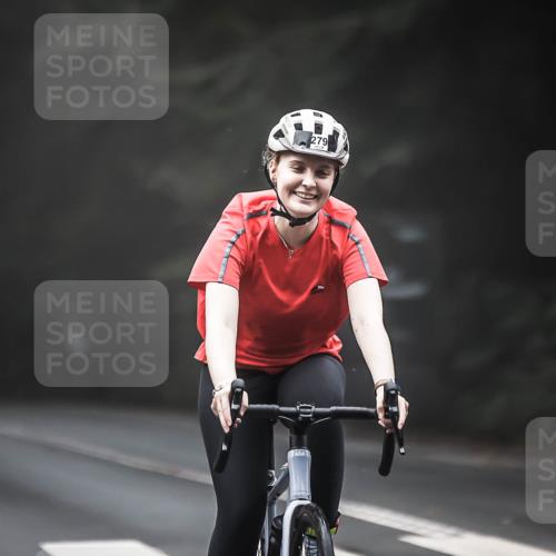 13.09.2026 - Stadtparktriathlon H.Heesch http://msf.ph/oto/10356572 13.09.2026 09:49:50 Radfahren 151, 279 meine-sportfotos.de
