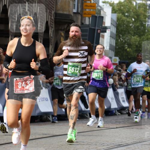 13.09.2026 - 21. swb-Marathon Bremen Strokosch-Dieckow http://msf.ph/oto/10356591 13.09.2026 13:37:14 Ziel 551, 813, 843, 1285, 1641, 1849, 1936, 2241, 2275, 2930, 3122, 3541, 3635, 3787, 3874, 3909, 3998, 4261, 4335, 4410, 4448, 5236, 5355, 5447, 5823, 6050, 6056, 6269, 6408, 6431, 6966, 7046, 7398, 7445, 7640, 8034, 8498, 8685, 8839, 9310, 9331, 9415, 9589, 9658, 9807, 9840, 270, 391, 448, 869, 1180, 3627, 3823, 4628, 5388, 5612, 5738, 5791, 6904, 7074, 7571, 8439, 8553, 8748, 8753, 10106 meine-sportfotos.de