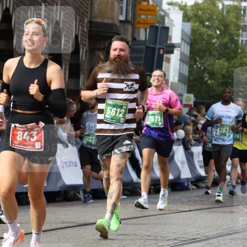 13.09.2026 - 21. swb-Marathon Bremen Strokosch-Dieckow http://msf.ph/oto/10356612 13.09.2026 13:37:14 Ziel 551, 813, 843, 1285, 1641, 1849, 1936, 2241, 2275, 2930, 3122, 3541, 3635, 3787, 3874, 3909, 3998, 4261, 4335, 4410, 4448, 5236, 5355, 5447, 5823, 6050, 6056, 6269, 6408, 6431, 6966, 7046, 7398, 7445, 7640, 8034, 8498, 8685, 8839, 9310, 9331, 9415, 9589, 9658, 9807, 9840, 270, 391, 448, 869, 1180, 3627, 3823, 4628, 5388, 5612, 5738, 5791, 6904, 7074, 7571, 8439, 8553, 8748, 8753, 10106 meine-sportfotos.de