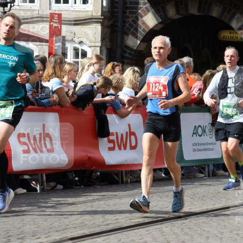 13.09.2026 - 21. swb-Marathon Bremen Strokosch-Dieckow http://msf.ph/oto/10356634 13.09.2026 13:33:45 Ziel 831, 1124, 2283, 2980, 3562, 4052, 4219, 4243, 4492, 4536, 4543, 4565, 5040, 5560, 5660, 5726, 5790, 5861, 5862, 5914, 6256, 6421, 6597, 6614, 6777, 6844, 6882, 6915, 6997, 7145, 7421, 7467, 7523, 7789, 7863, 8093, 8177, 8501, 8599, 8602, 8691, 9206, 9508, 9616, 9856, 9883, 10114, 13078, 13084, 1656, 2727, 3389, 3522, 4554, 4613, 4658, 4874, 5156, 5513, 5563, 5587, 6151, 6508, 6509, 6623, 7047, 7354, 7431, 8025, 8512, 8641, 9068, 9128, 9344 meine-sportfotos.de