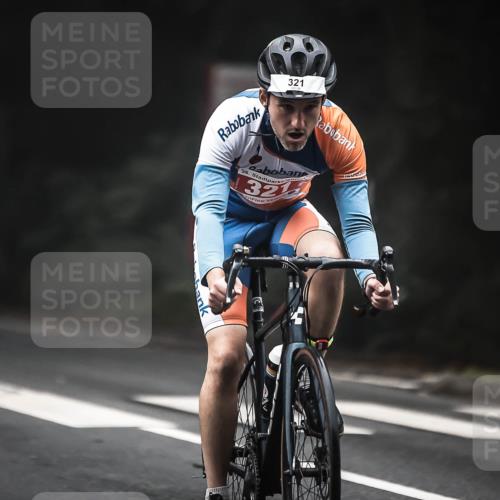 13.09.2026 - Stadtparktriathlon H.Heesch http://msf.ph/oto/10356640 13.09.2026 09:50:19 Radfahren 171, 314, 321 meine-sportfotos.de
