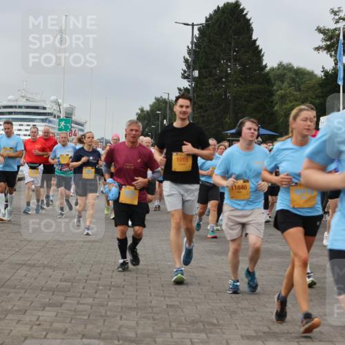 13.09.2026 - Kiel Lauf Andreas Tolksdorf http://msf.ph/oto/10356641 13.09.2026 09:59:15 Kiellinie 9657, 4, 1015, 11846 meine-sportfotos.de