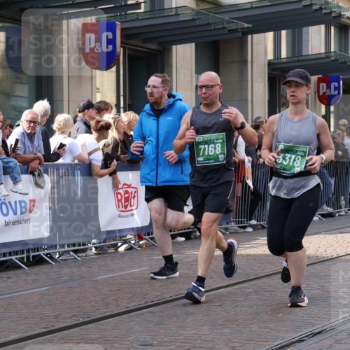 13.09.2026 - 21. swb-Marathon Bremen Strokosch-Dieckow http://msf.ph/oto/10356648 13.09.2026 13:34:14 Ziel 682, 784, 809, 911, 1307, 1395, 1871, 1967, 2215, 2831, 3029, 3052, 3058, 3068, 3214, 3318, 3388, 3409, 3636, 3765, 3890, 4112, 4537, 4616, 5147, 5378, 5488, 5566, 5694, 5760, 5852, 6168, 6244, 6255, 7168, 7746, 7833, 7962, 8182, 8381, 8453, 8493, 8552, 8683, 9453, 9751, 9788, 9802, 13112, 1364, 1656, 2355, 2464, 2727, 3162, 3389, 3522, 3632, 3636, 3790, 3984, 4613, 5147, 5265, 5341, 5489, 5563, 5587, 5768, 6090, 6151, 6509, 6623, 7047, 7303, 7431, 8025 meine-sportfotos.de