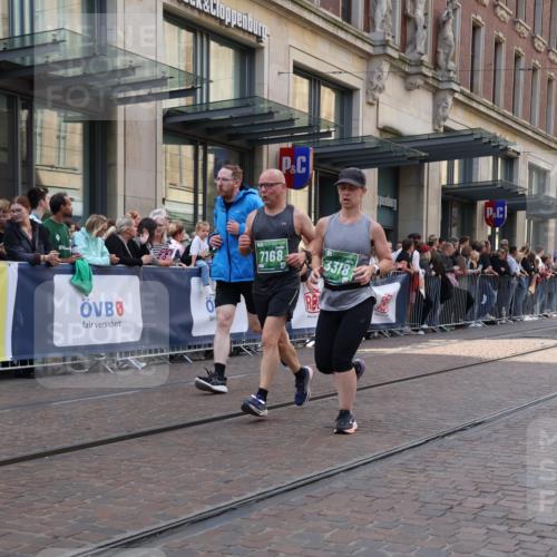 13.09.2026 - 21. swb-Marathon Bremen Strokosch-Dieckow http://msf.ph/oto/10356666 13.09.2026 13:34:14 Ziel 682, 784, 809, 911, 1307, 1395, 1871, 1967, 2215, 2831, 3029, 3052, 3058, 3068, 3214, 3318, 3388, 3409, 3636, 3765, 3890, 4112, 4537, 4616, 5147, 5378, 5488, 5566, 5694, 5760, 5852, 6168, 6244, 6255, 7168, 7746, 7833, 7962, 8182, 8381, 8453, 8493, 8552, 8683, 9453, 9751, 9788, 9802, 13112, 1364, 1656, 2355, 2464, 2727, 3162, 3389, 3522, 3632, 3636, 3790, 3984, 4613, 5147, 5265, 5341, 5489, 5563, 5587, 5768, 6090, 6151, 6509, 6623, 7047, 7303, 7431, 8025 meine-sportfotos.de