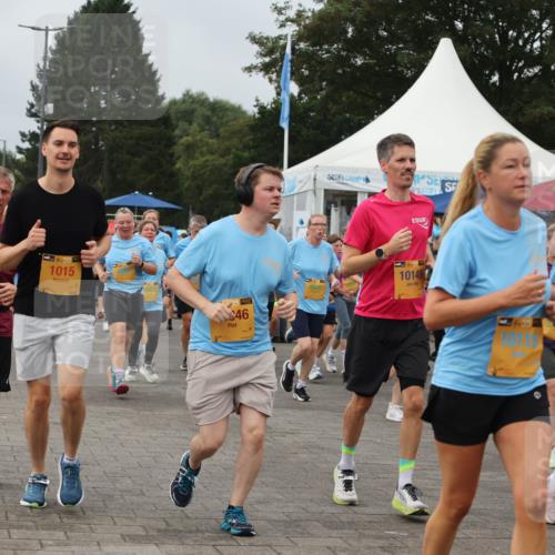 13.09.2026 - Kiel Lauf Andreas Tolksdorf http://msf.ph/oto/10356671 13.09.2026 09:59:16 Kiellinie 21, 0975, 38, 1015, 39, 6376, 46, 8520, 10149, 38, 12515, 1869 meine-sportfotos.de