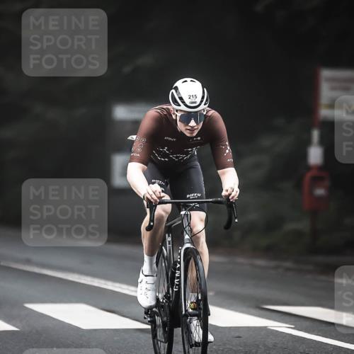 13.09.2026 - Stadtparktriathlon H.Heesch http://msf.ph/oto/10356706 13.09.2026 09:50:39 Radfahren 214, 215, 312 meine-sportfotos.de