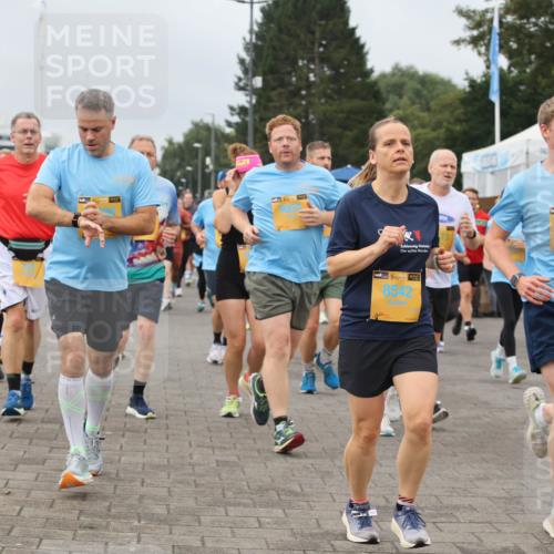 13.09.2026 - Kiel Lauf Andreas Tolksdorf http://msf.ph/oto/10356730 13.09.2026 09:59:19 Kiellinie 9657, 38, 8542 meine-sportfotos.de