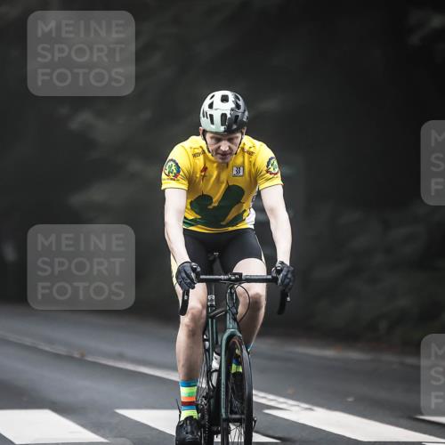 13.09.2026 - Stadtparktriathlon H.Heesch http://msf.ph/oto/10356755 13.09.2026 09:50:50 Radfahren 271, 310 meine-sportfotos.de