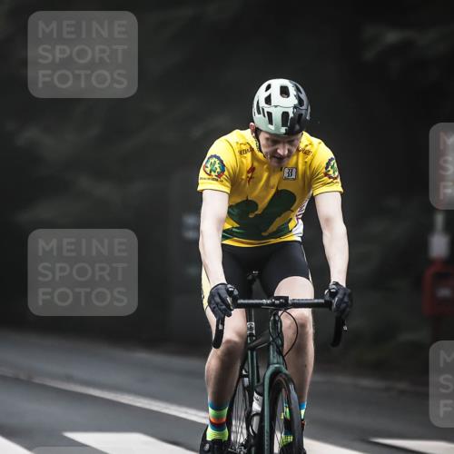13.09.2026 - Stadtparktriathlon H.Heesch http://msf.ph/oto/10356762 13.09.2026 09:50:50 Radfahren 271, 310 meine-sportfotos.de