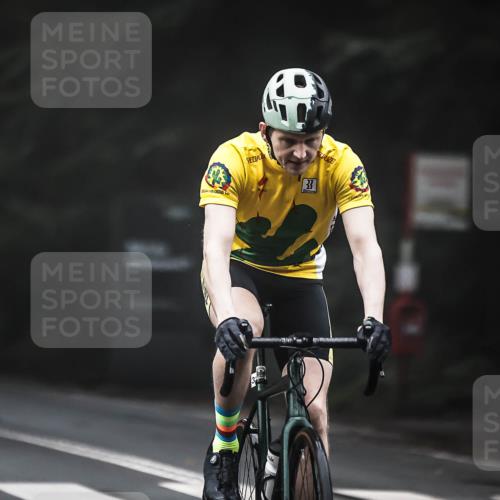13.09.2026 - Stadtparktriathlon H.Heesch http://msf.ph/oto/10356764 13.09.2026 09:50:50 Radfahren 271, 310 meine-sportfotos.de