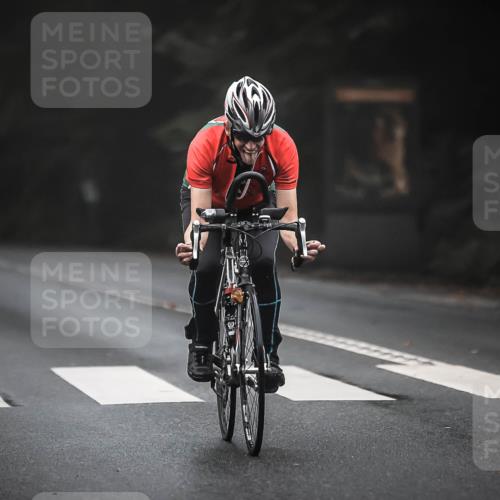 13.09.2026 - Stadtparktriathlon H.Heesch http://msf.ph/oto/10356788 13.09.2026 09:50:53 Radfahren 271, 293, 310 meine-sportfotos.de
