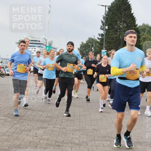 13.09.2026 - Kiel Lauf Andreas Tolksdorf http://msf.ph/oto/10356789 13.09.2026 09:59:23 Kiellinie 2920, 8163, 5788 meine-sportfotos.de
