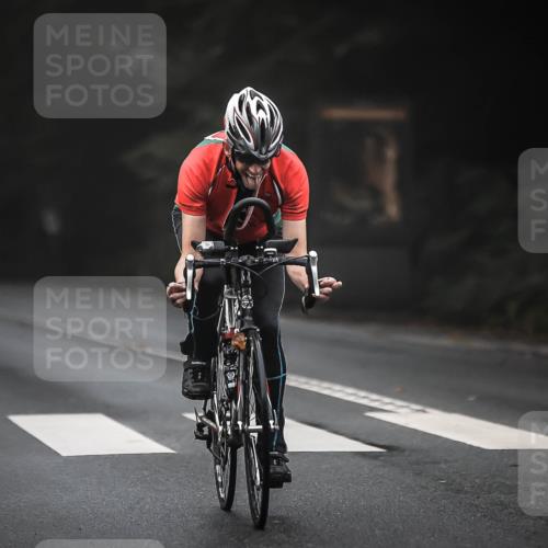 13.09.2026 - Stadtparktriathlon H.Heesch http://msf.ph/oto/10356793 13.09.2026 09:50:53 Radfahren 271, 293, 310 meine-sportfotos.de