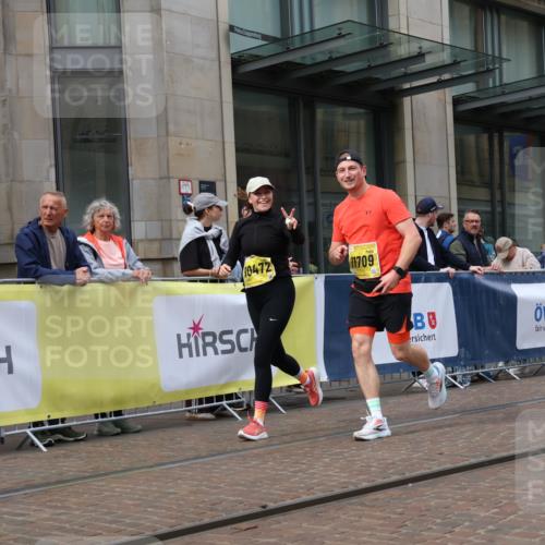 13.09.2026 - 21. swb-Marathon Bremen Strokosch-Dieckow http://msf.ph/oto/10356801 13.09.2026 11:17:21 Ziel 10472, 10756, 10979, 11367, 11709, 11932, 12226, 12292, 12334, 10295, 10335, 10773, 10779, 10999, 11355, 11461, 11495, 11653, 11672, 12101, 12287 meine-sportfotos.de