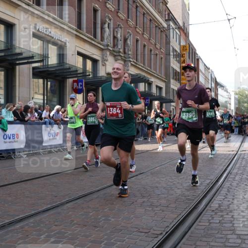 13.09.2026 - 21. swb-Marathon Bremen Strokosch-Dieckow http://msf.ph/oto/10356804 13.09.2026 13:34:18 Ziel 682, 784, 809, 1307, 1395, 1871, 1967, 2215, 2525, 2831, 3029, 3052, 3058, 3318, 3353, 3380, 3388, 3409, 3765, 3842, 3890, 4537, 4616, 5378, 5488, 5566, 5694, 5760, 5852, 6128, 6168, 6244, 6255, 7168, 7746, 7833, 7962, 8182, 8381, 8453, 8493, 8552, 8683, 9453, 9751, 9788, 9802, 13112, 911, 1364, 2355, 2464, 3068, 3162, 3214, 3632, 3636, 3790, 3984, 4112, 4613, 5147, 5265, 5341, 5489, 5563, 5768, 6090, 6509, 6623, 7047, 7303, 7431, 8025 meine-sportfotos.de