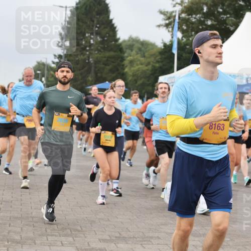 13.09.2026 - Kiel Lauf Andreas Tolksdorf http://msf.ph/oto/10356809 13.09.2026 09:59:24 Kiellinie 2920, 7060, 2659, 6908, 8163 meine-sportfotos.de