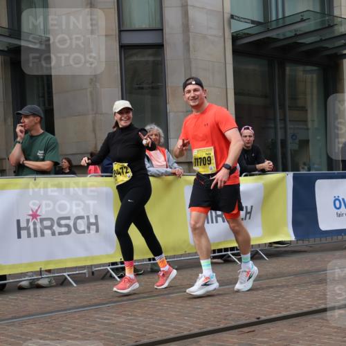 13.09.2026 - 21. swb-Marathon Bremen Strokosch-Dieckow http://msf.ph/oto/10356814 13.09.2026 11:17:21 Ziel 10472, 10756, 10979, 11367, 11709, 11932, 12226, 12292, 12334, 10295, 10335, 10773, 10779, 10999, 11355, 11461, 11495, 11653, 11672, 12101, 12287 meine-sportfotos.de