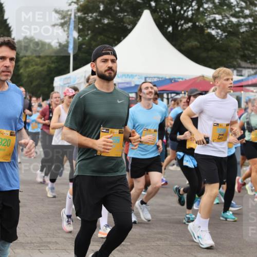 13.09.2026 - Kiel Lauf Andreas Tolksdorf http://msf.ph/oto/10356841 13.09.2026 09:59:25 Kiellinie 2920, 4, 38, 59 meine-sportfotos.de