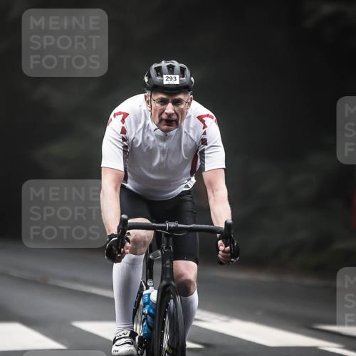 13.09.2026 - Stadtparktriathlon H.Heesch http://msf.ph/oto/10356849 13.09.2026 09:50:58 Radfahren 217, 227, 271, 285, 293 meine-sportfotos.de