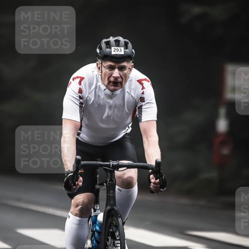13.09.2026 - Stadtparktriathlon H.Heesch http://msf.ph/oto/10356852 13.09.2026 09:50:58 Radfahren 217, 227, 271, 285, 293 meine-sportfotos.de