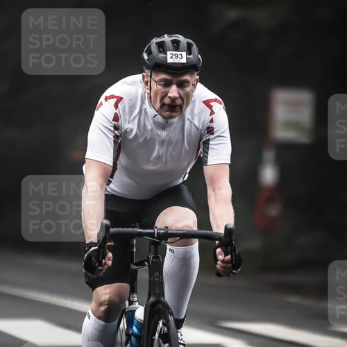 13.09.2026 - Stadtparktriathlon H.Heesch http://msf.ph/oto/10356855 13.09.2026 09:50:59 Radfahren 217, 227, 271, 285, 293 meine-sportfotos.de