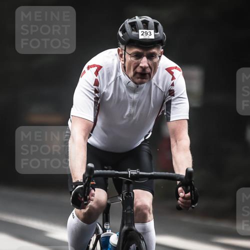 13.09.2026 - Stadtparktriathlon H.Heesch http://msf.ph/oto/10356859 13.09.2026 09:50:59 Radfahren 217, 227, 271, 285, 293 meine-sportfotos.de