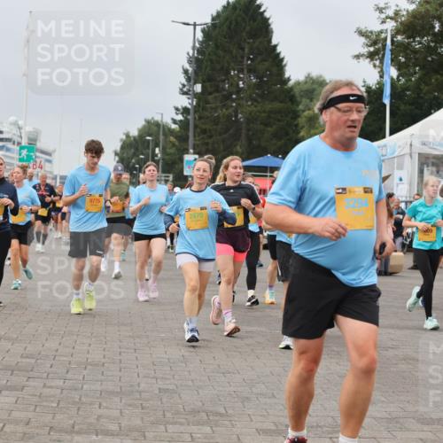 13.09.2026 - Kiel Lauf Andreas Tolksdorf http://msf.ph/oto/10356932 13.09.2026 09:59:29 Kiellinie 11762, 341, 9775, 2470, 38, 3294, 09, 4, 39, 10809 meine-sportfotos.de