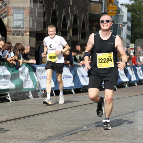 13.09.2026 - 21. swb-Marathon Bremen Strokosch-Dieckow http://msf.ph/oto/10356964 13.09.2026 10:56:59 Ziel 10240, 10356, 10372, 10486, 10540, 10721, 10771, 10824, 10888, 10936, 11064, 11069, 11349, 11407, 11474, 11601, 11855, 11871, 11872, 11911, 11996, 12434, 12543, 10157, 10166, 10578, 10700, 10772, 10969, 11236, 11292, 11484, 11667, 12032, 12382, 12383 meine-sportfotos.de