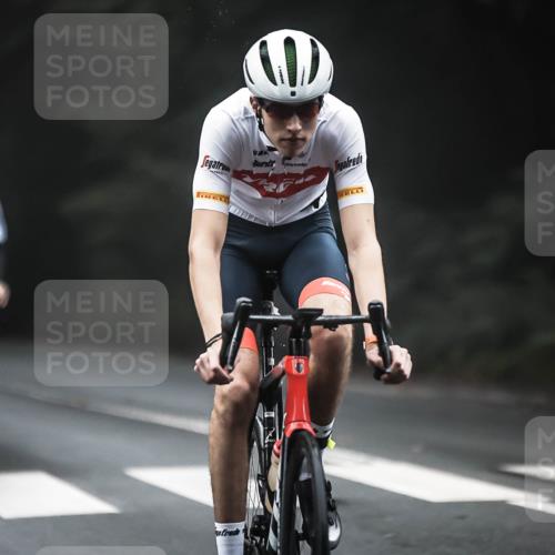 13.09.2026 - Stadtparktriathlon H.Heesch http://msf.ph/oto/10356986 13.09.2026 09:51:16 Radfahren 238, 322 meine-sportfotos.de