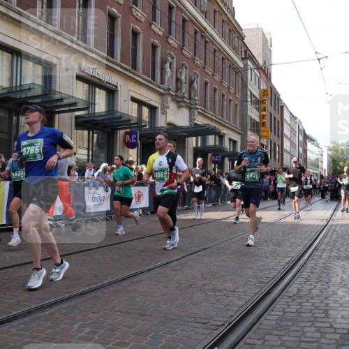 13.09.2026 - 21. swb-Marathon Bremen Strokosch-Dieckow http://msf.ph/oto/10356994 13.09.2026 13:34:22 Ziel 784, 809, 1210, 1395, 1871, 1967, 2215, 2525, 2561, 2831, 3029, 3052, 3058, 3181, 3318, 3353, 3380, 3388, 3409, 3765, 3842, 3890, 4537, 4616, 5378, 5415, 5488, 5566, 5684, 5694, 5760, 6128, 6168, 6244, 6255, 7168, 7443, 7462, 7833, 7962, 8155, 8182, 8381, 8453, 8493, 8552, 8683, 9038, 9751, 9788, 9820, 13180, 682, 911, 1307, 1364, 2355, 2464, 3068, 3162, 3214, 3632, 3636, 3790, 3984, 4112, 5147, 5265, 5341, 5489, 5566, 5768, 5852, 6090, 7303 meine-sportfotos.de