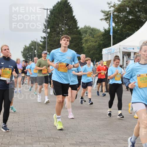 13.09.2026 - Kiel Lauf Andreas Tolksdorf http://msf.ph/oto/10356999 13.09.2026 09:59:31 Kiellinie 39, 10077, 11762, 5413, 39, 9775, 38, 2470 meine-sportfotos.de