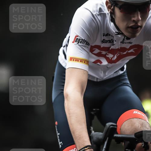 13.09.2026 - Stadtparktriathlon H.Heesch http://msf.ph/oto/10357011 13.09.2026 09:51:16 Radfahren 238, 322 meine-sportfotos.de