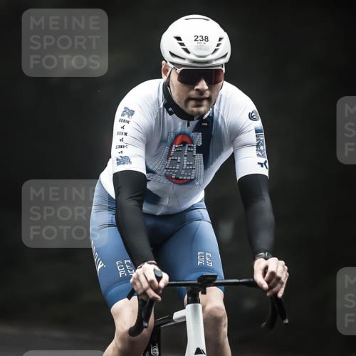 13.09.2026 - Stadtparktriathlon H.Heesch http://msf.ph/oto/10357019 13.09.2026 09:51:17 Radfahren 238, 322 meine-sportfotos.de