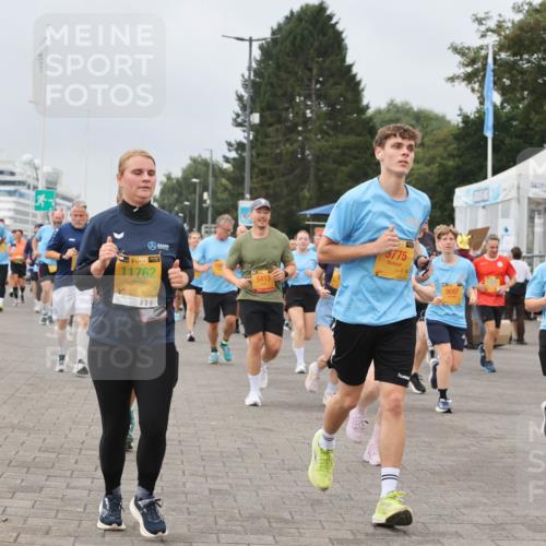 13.09.2026 - Kiel Lauf Andreas Tolksdorf http://msf.ph/oto/10357024 13.09.2026 09:59:32 Kiellinie 38, 100, 11762, 5413, 3775, 9007 meine-sportfotos.de