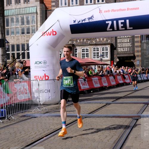 13.09.2026 - 21. swb-Marathon Bremen Tim E. http://msf.ph/oto/10357027 13.09.2026 12:51:47 Ziel 3617, 13033 meine-sportfotos.de