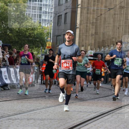13.09.2026 - 21. swb-Marathon Bremen Strokosch-Dieckow http://msf.ph/oto/10357035 13.09.2026 13:37:19 Ziel 551, 843, 950, 1285, 1641, 1849, 1854, 1991, 2241, 2275, 2531, 2930, 3122, 3541, 3732, 3787, 3874, 3894, 3909, 3998, 4261, 4335, 4410, 4448, 4932, 5236, 5355, 6056, 6269, 6408, 6431, 6629, 6961, 6966, 7006, 7046, 7398, 7445, 7640, 7937, 8034, 8498, 8839, 9310, 9317, 9331, 9415, 9589, 9840, 270, 391, 448, 869, 3323, 3627, 3804, 3823, 4300, 4433, 4628, 5388, 5738, 5791, 6804, 6911, 7074, 8380, 8439, 8553, 8674, 8748, 8753, 9441, 10062, 10106 meine-sportfotos.de