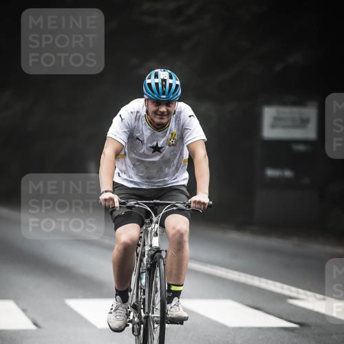 13.09.2026 - Stadtparktriathlon H.Heesch http://msf.ph/oto/10357063 13.09.2026 09:51:34 Radfahren 313, 337 meine-sportfotos.de