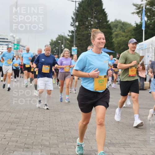 13.09.2026 - Kiel Lauf Andreas Tolksdorf http://msf.ph/oto/10357064 13.09.2026 09:59:33 Kiellinie 439, 821, 5413, 101 meine-sportfotos.de