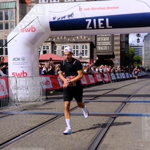 13.09.2026 - 21. swb-Marathon Bremen Tim E. http://msf.ph/oto/10357103 13.09.2026 12:51:50 Ziel 3617, 13033 meine-sportfotos.de