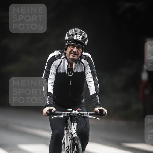 13.09.2026 - Stadtparktriathlon H.Heesch http://msf.ph/oto/10357104 13.09.2026 09:51:39 Radfahren 213, 262, 264, 287, 296, 313, 337 meine-sportfotos.de