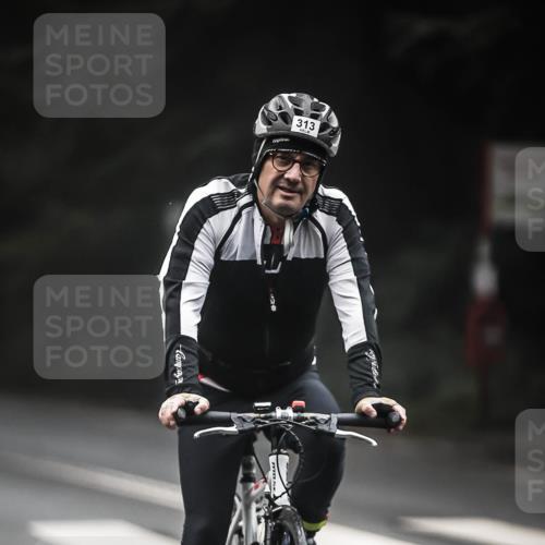 13.09.2026 - Stadtparktriathlon H.Heesch http://msf.ph/oto/10357109 13.09.2026 09:51:39 Radfahren 213, 262, 264, 287, 296, 313, 337 meine-sportfotos.de