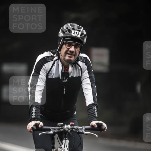 13.09.2026 - Stadtparktriathlon H.Heesch http://msf.ph/oto/10357117 13.09.2026 09:51:39 Radfahren 213, 262, 264, 287, 296, 313, 337 meine-sportfotos.de