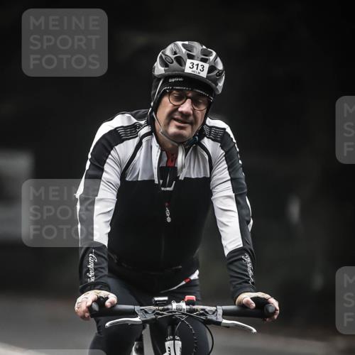 13.09.2026 - Stadtparktriathlon H.Heesch http://msf.ph/oto/10357120 13.09.2026 09:51:39 Radfahren 213, 262, 264, 287, 296, 313, 337 meine-sportfotos.de