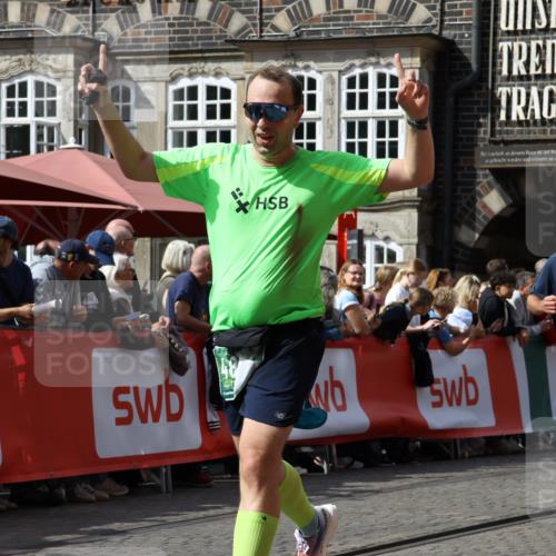 13.09.2026 - 21. swb-Marathon Bremen Strokosch-Dieckow http://msf.ph/oto/10357123 13.09.2026 13:33:48 Ziel 831, 930, 1124, 2960, 2980, 3562, 4052, 4219, 4243, 4492, 4536, 4543, 4565, 5040, 5560, 5660, 5726, 5861, 5862, 5914, 6256, 6421, 6538, 6597, 6614, 6777, 6844, 6882, 6915, 6997, 7145, 7421, 7523, 7789, 7863, 8093, 8177, 8501, 8599, 8602, 8691, 9206, 9508, 9616, 9856, 9883, 10114, 13078, 13084, 1656, 2727, 3389, 3522, 3790, 4613, 5341, 5513, 5563, 5587, 6151, 6509, 6623, 7047, 7303, 7354, 7431, 8025, 8512, 8641, 8910, 9344 meine-sportfotos.de