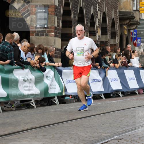 13.09.2026 - 21. swb-Marathon Bremen Strokosch-Dieckow http://msf.ph/oto/10357129 13.09.2026 10:57:05 Ziel 10372, 10486, 10540, 10610, 10721, 10771, 10824, 10888, 10936, 11064, 11349, 11474, 11601, 11872, 11911, 11996, 12284, 12434, 10166, 10578, 10687, 10700, 10969, 11236, 11292, 11484, 11667, 12263, 12382, 12383, 12400, 12411 meine-sportfotos.de